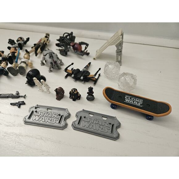 Star Wars action figures and accessories lot - Picture 11 of 11